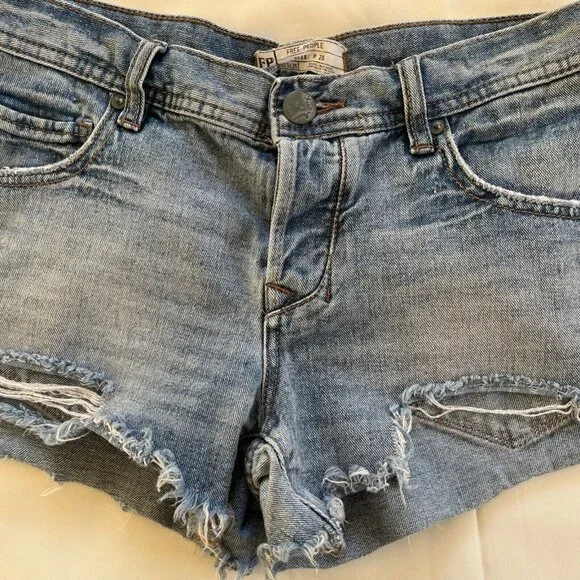 FREE PEOPLE Denim Shorts Womens Sz W 26 Blue Daisy Dukes Distressed Jean Summer - Picture 11 of 16